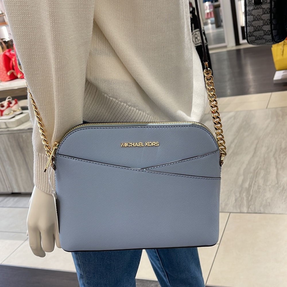 MICHAEL KORS
Jet Set Travel Medium Dome Crossbody Bag
Pale Blue 
NWT - Picture 15 of 16